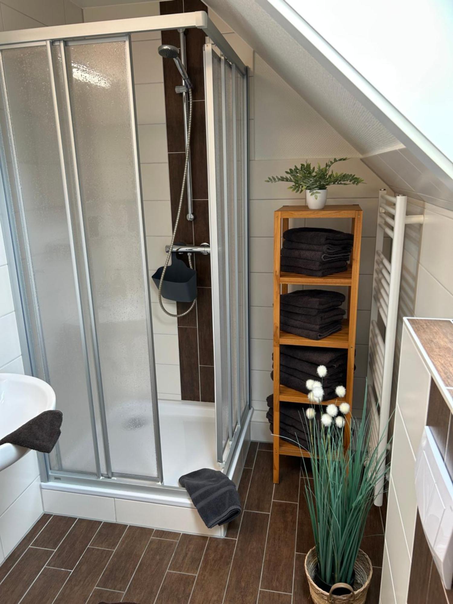 Ferienwohnung Ritthoff Perlebucht - Mit Strandkorb Am Meer Und Kostenloser Eintritt Ins Schwimmbad Busum Exterior photo